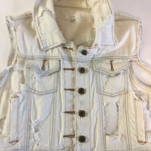 Millau Jeans ripped  vest sz S